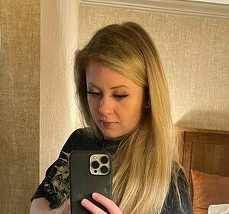 Shelby Dueitt hd pornstar image