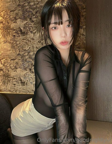 goodnightyui pornographic actress gallery