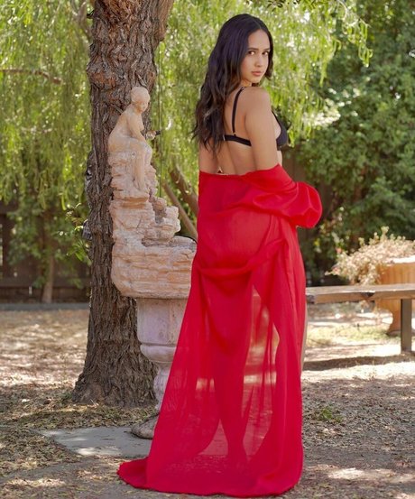 Emily Tosta pornstar perfect galleries