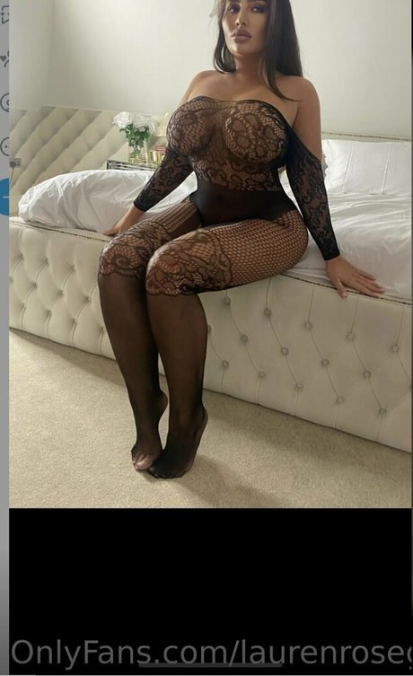Lauren Goodger nude model gallery