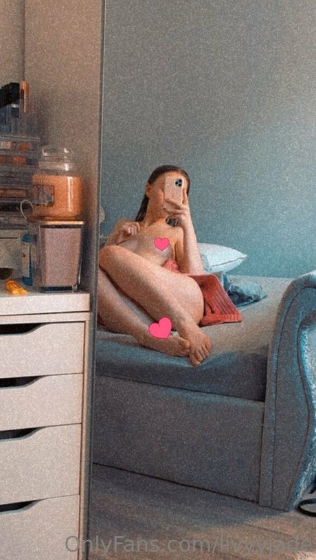 livyyjade model top gallery
