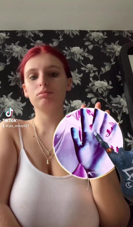 moms onlyfans free gallery