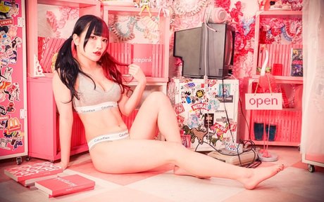 Maki Itoh xxx actress images