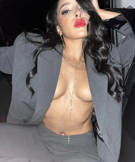 Tinashe model adult img