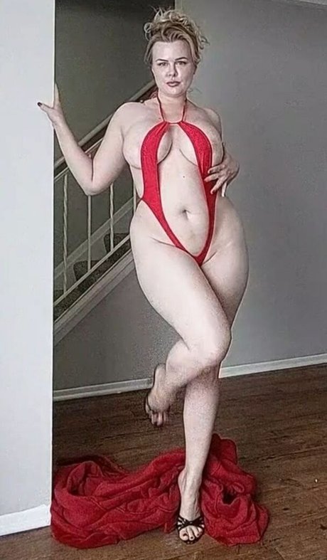 Lilli Luxe star erotic archive
