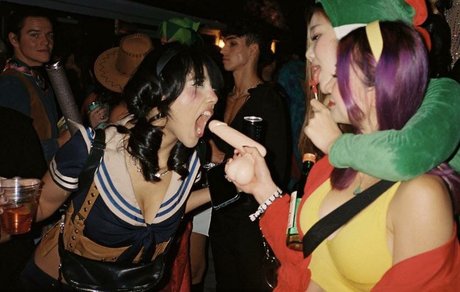 Neekolul naked actress photos