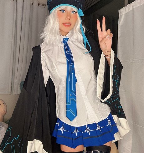 Neekolul model porn photos