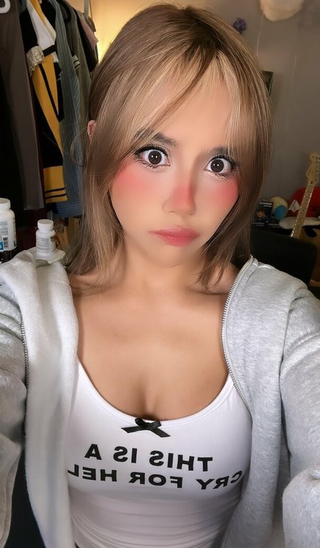 Neekolul xxx model picture