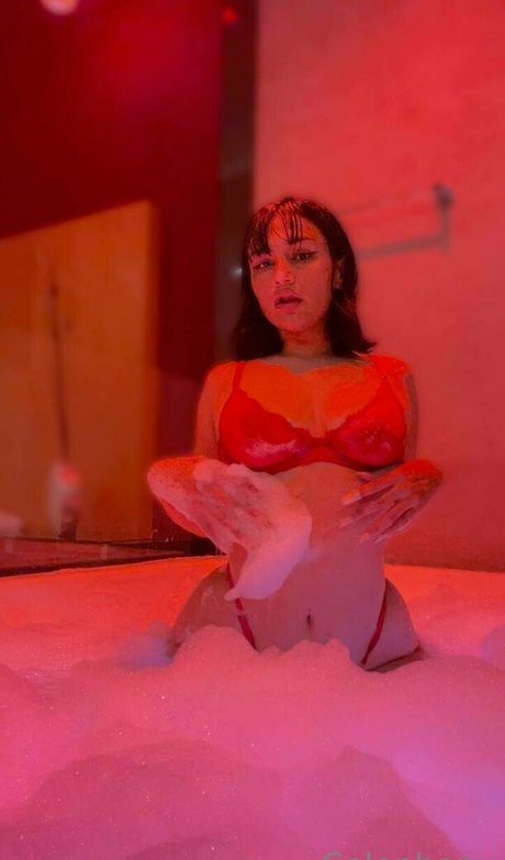 holly bratty actress images