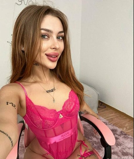 blondiesasha erotic pornstar pictures