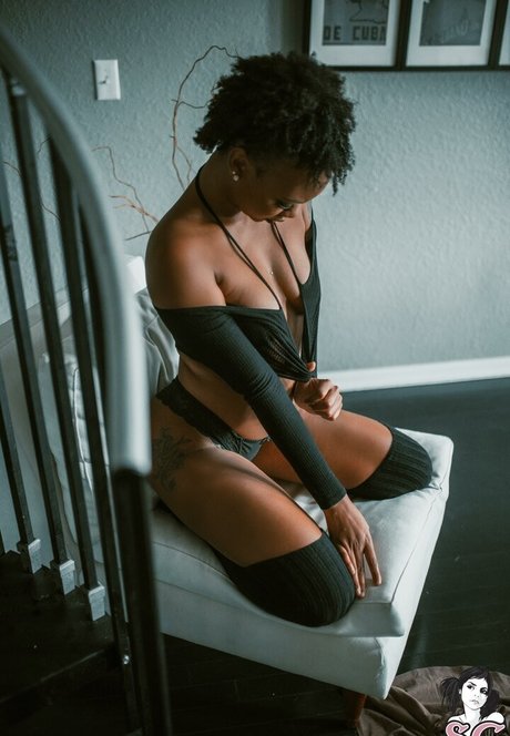 Naomi SG nudes model archive