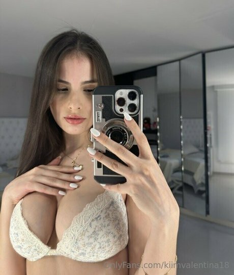 kimmyvalfree pornstar pretty pics