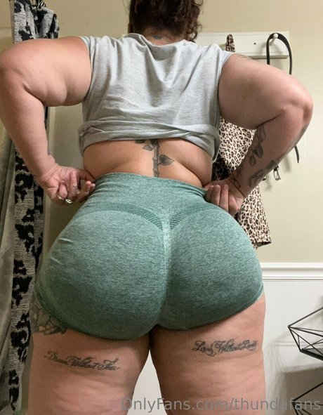 thundafans pornstar adult photo