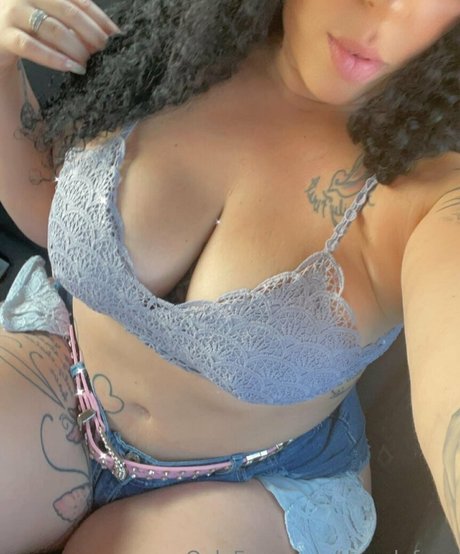 thundafans nude model images