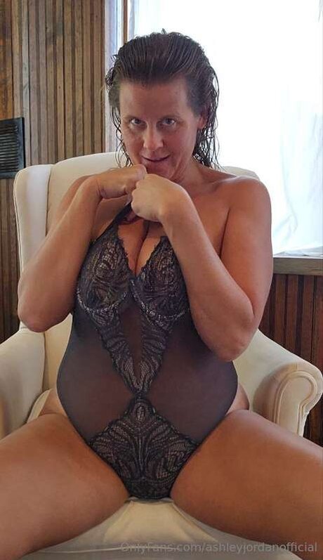 blonde midget onlyfans beautiful naked pictures