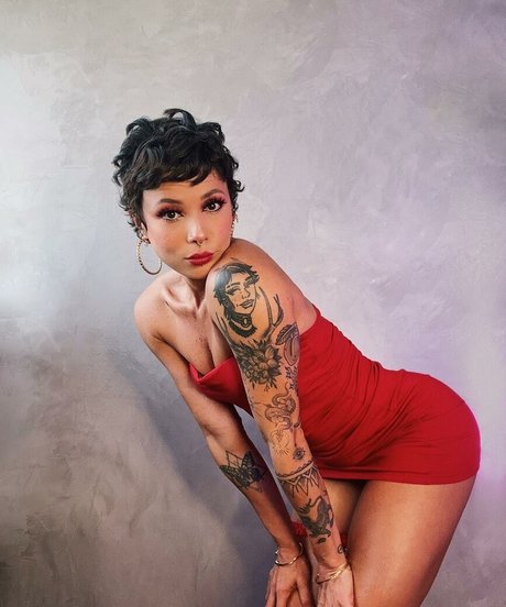 Tabata Chang pornographic model photos