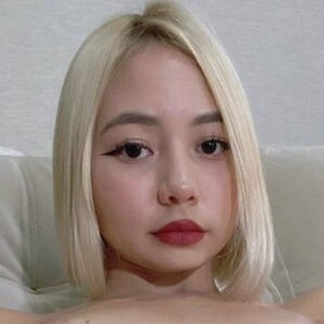 manug1 sexy actress images