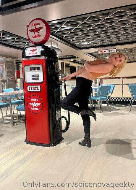 spicenovageektv high quality model photos