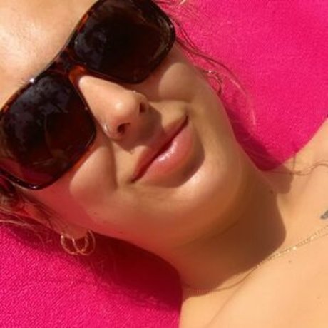 beauty girls onlyfans naked image