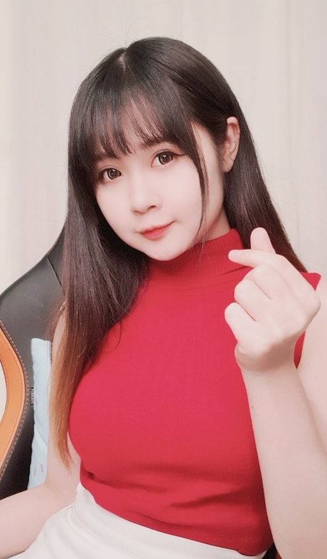 Clarissa Punipun exclusive star pic