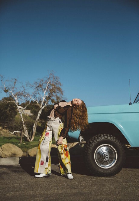 Larsen Thompson star pornographic picture