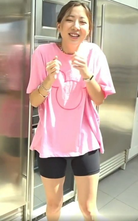 Fuslie adult actress pic