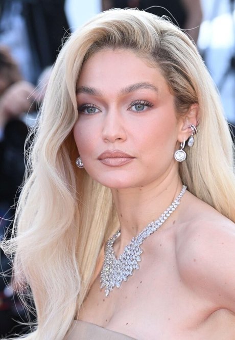 Gigi Hadid naked actress galleries