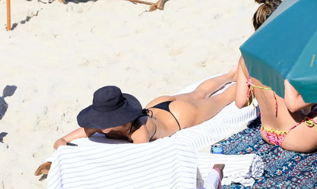 Mariana Rios pretty actress picture