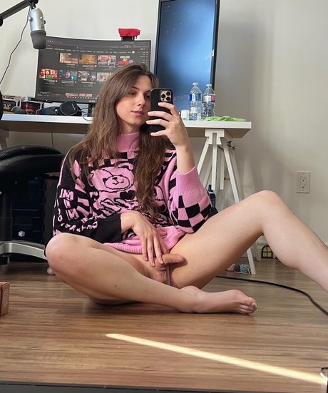 ohlivvyah model free gallery