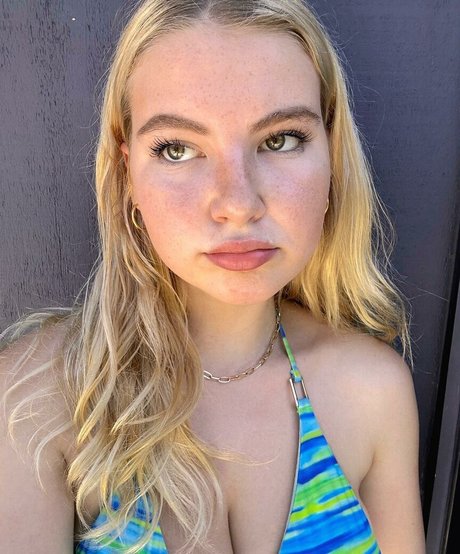 lips onlyfans nice pic