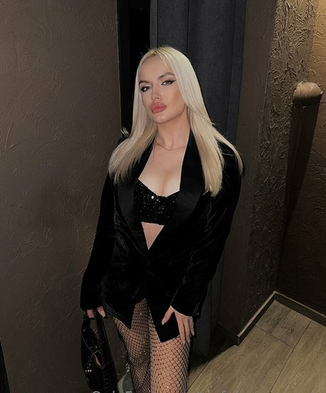 sinful monro vip model porn img