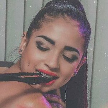 miachava pornographic model photos