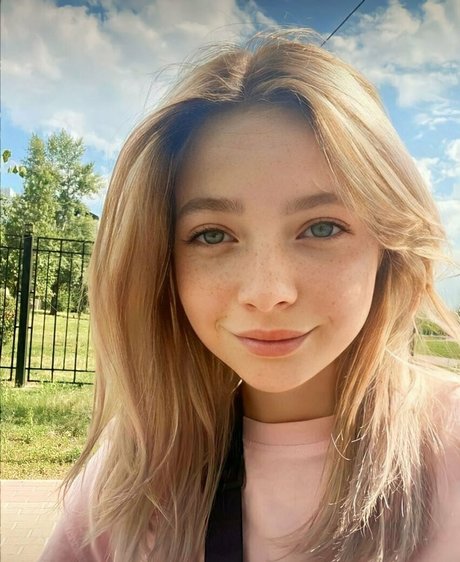 onlykrissty pretty star pictures