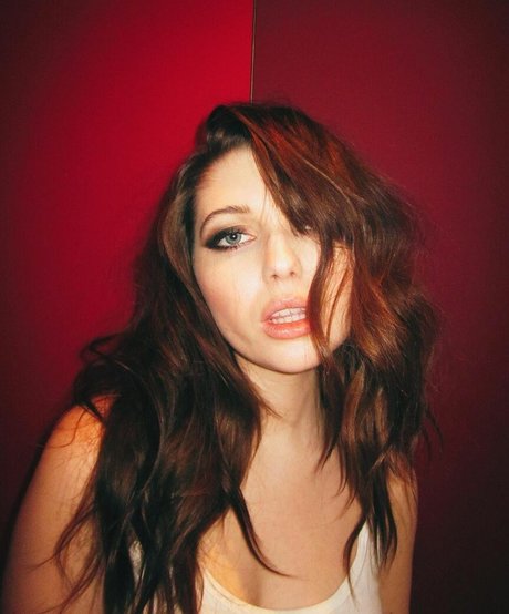 Sammi Hanratty hd pornstar img