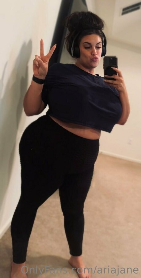ariajane perfect pornstar images