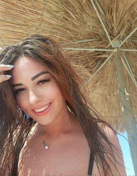 girl onlyfans adult picture