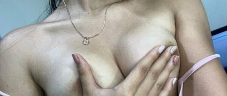 isamu22 model erotic pictures