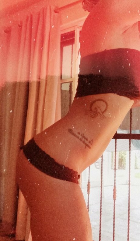 sourmoonstone naked star pictures