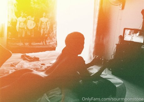 famous midget onlyfans top pictures