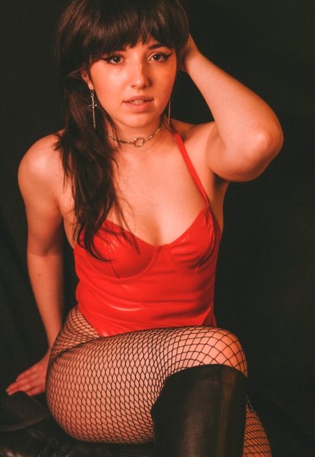 Slight Sounds erotic model pic