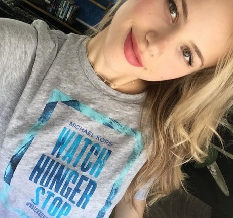 Halston Sage star sexy pictures