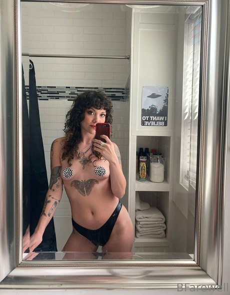 forwardfarewell pornstar naked photo