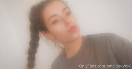 ameliaskye98 pornstar top gallery