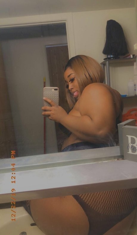 volaprettykitty nudes actress photos