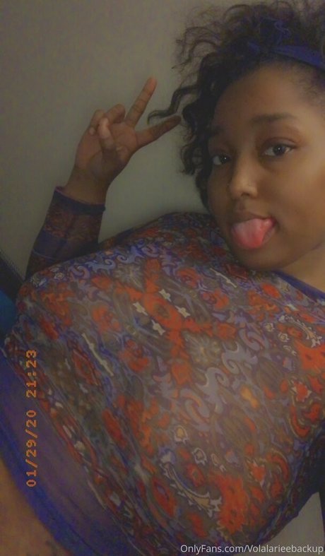 volaprettykitty top profile image