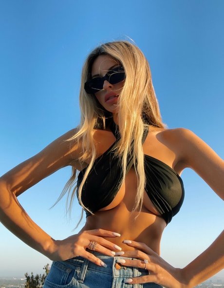 ashleyschultz pornstar naked img