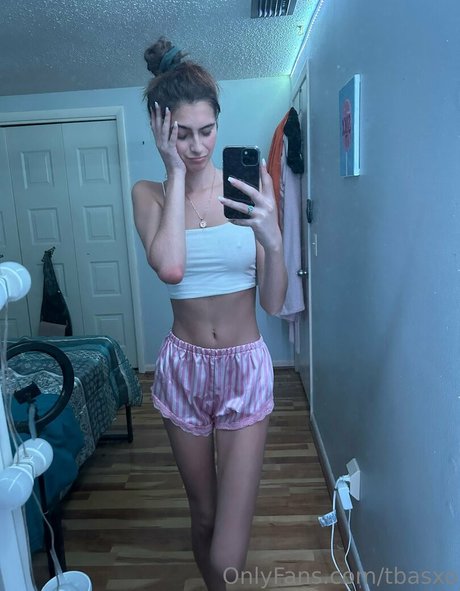 Tiana Basden pornstar top images