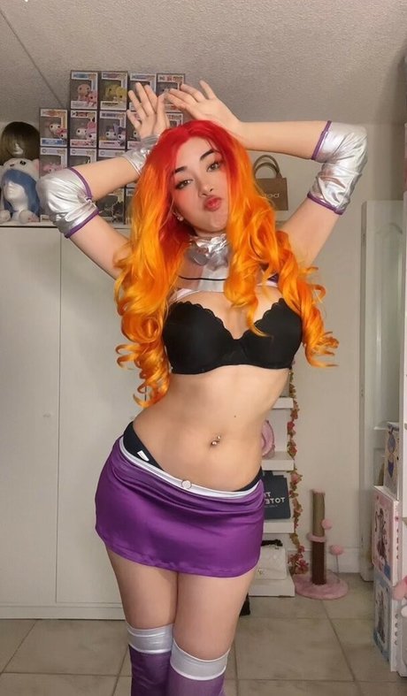 Rina Magi star pornographic photo