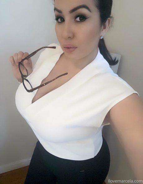latinamilfnyc best model pic