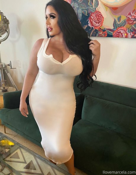 latinamilfnyc beautiful pornstar img